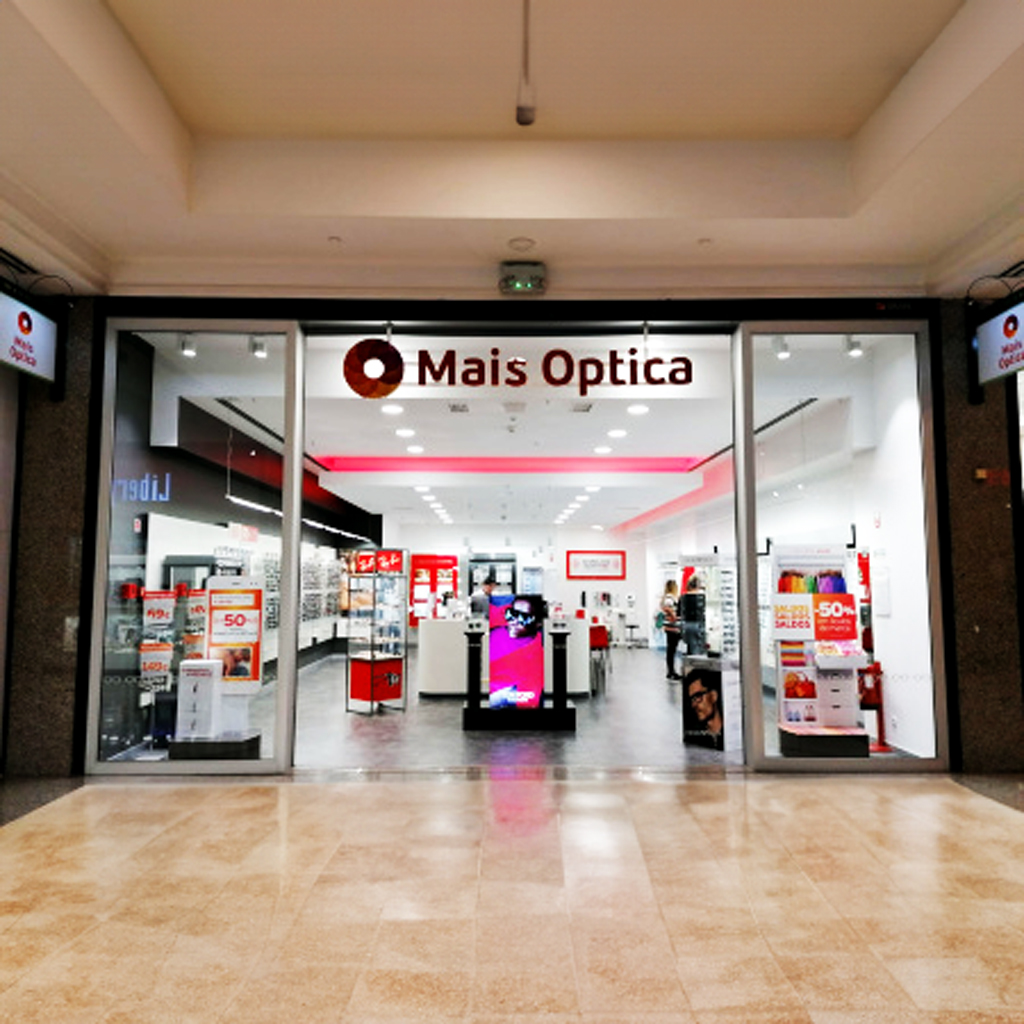 En 2019, General Óptica estableció su presencia en el centro comercial Colombo en Lisboa. AP Ingeniería estuvo a cargo del proyecto ejecutivo y la dirección facultativa, demostrando una vez más su competencia en el sector.